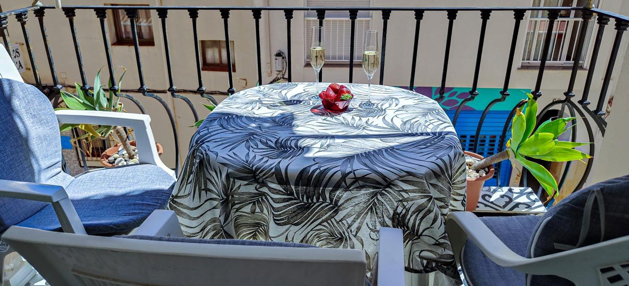 Bonito Apartamento En Playa De La Carihuela Torremolinos Dış mekan fotoğraf